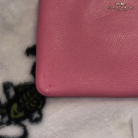 Neon pink coach wristlet - Picture 5 of 7